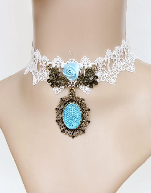 Vintage White Lace Necklace with Blue Rhinestone