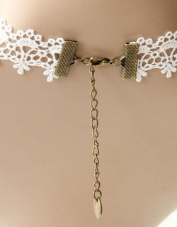 White Vintage Lace Choker with Pendant Details 