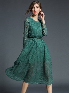 Green Fashion Bell Sleeve Lace Dress